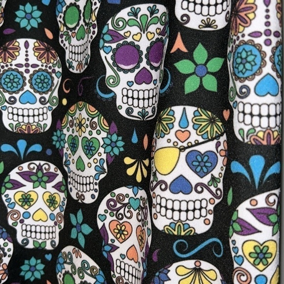 Cowcow Sugar Skull Leggings Size Large - Picture 3 of 6